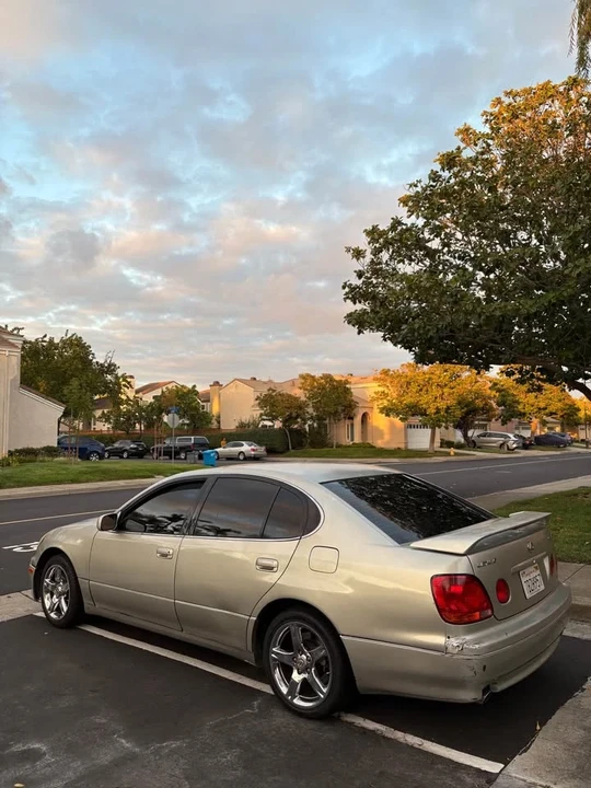 2003 Lexus GS 2nd Gen - Image 2 of 10