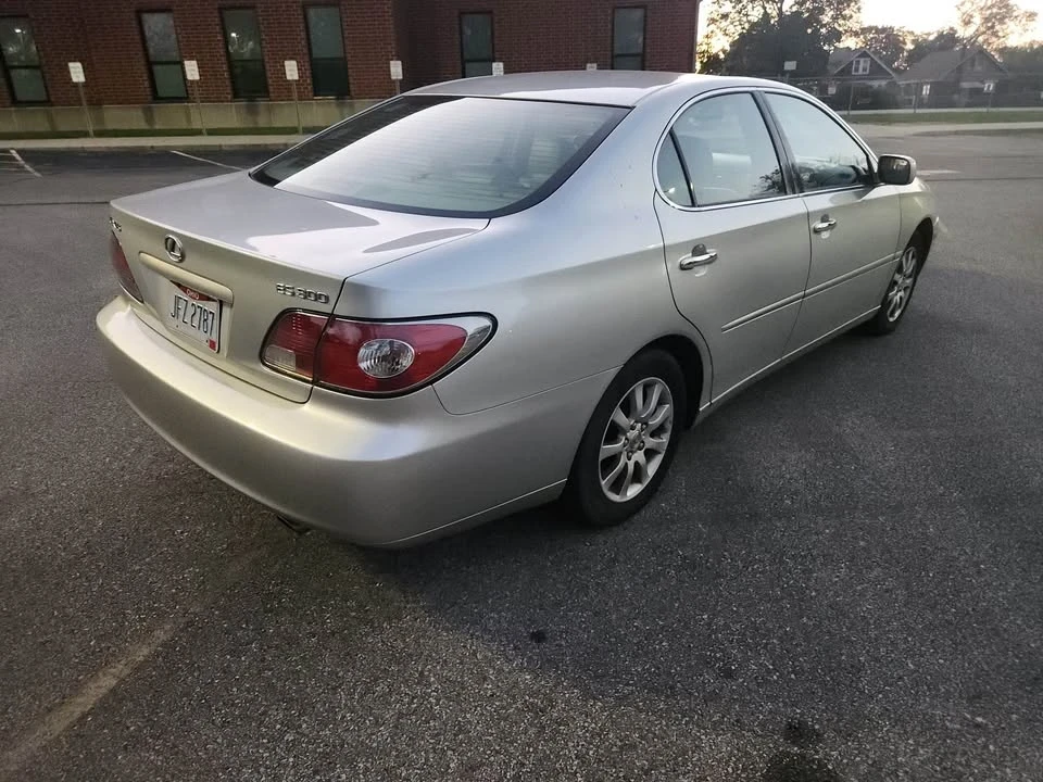 2003 Lexus GS 2nd Gen - Image 9 of 10