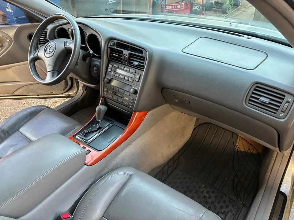 2003 Lexus GS 2nd Gen - Image 10 of 13
