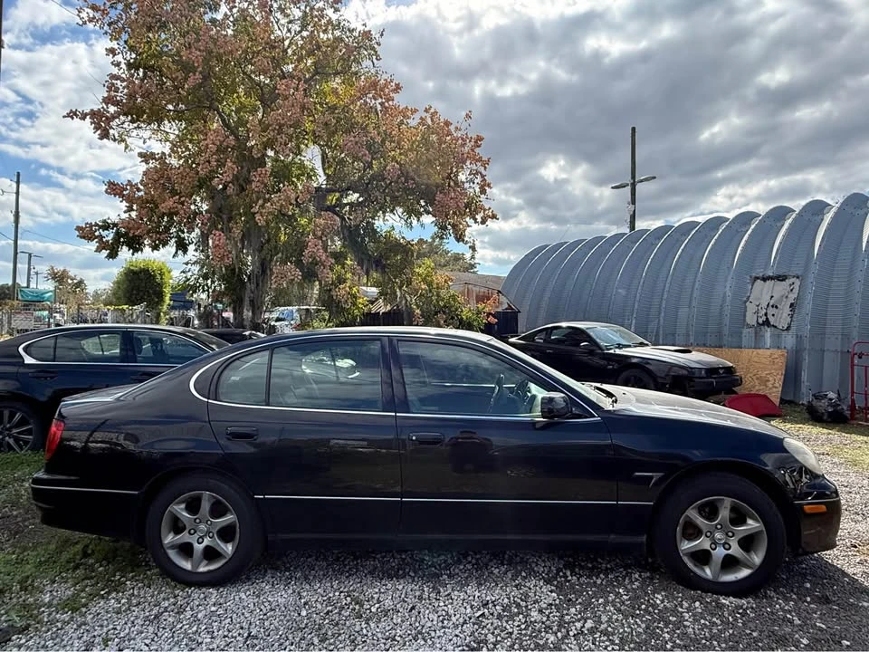 2003 Lexus GS 2nd Gen - Image 4 of 9