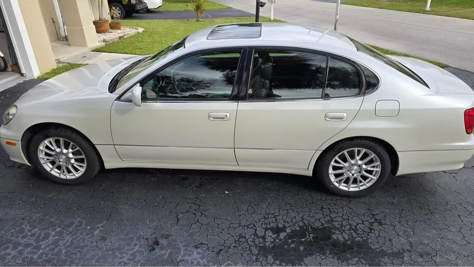 2003 Lexus GS 2nd Gen - Image 4 of 19