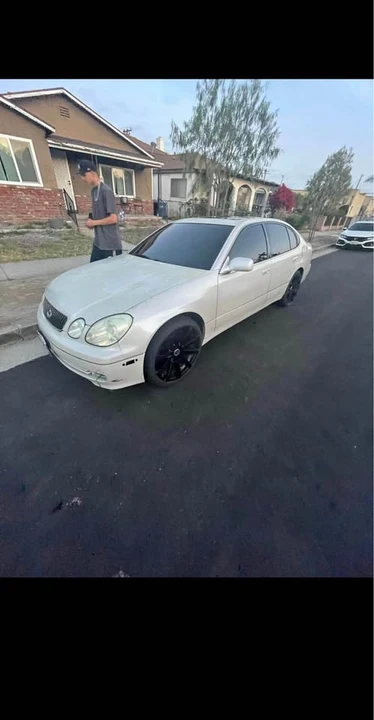 2003 Lexus GS 2nd Gen - Image 2 of 11