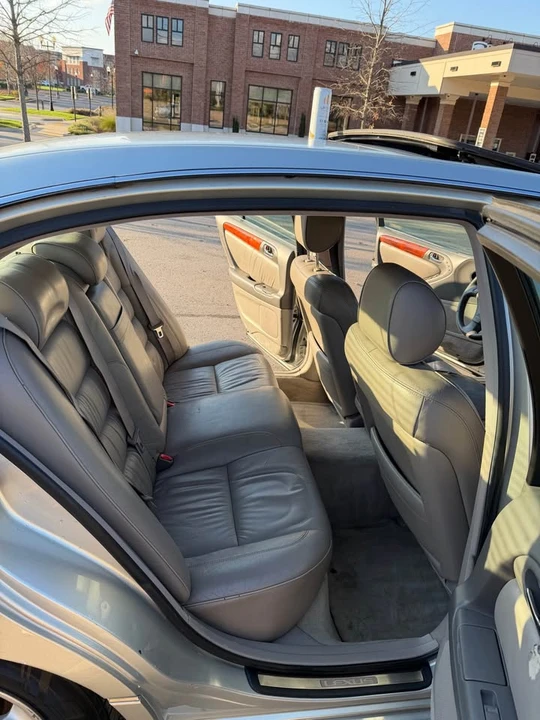 2003 Lexus GS 2nd Gen - Image 14 of 18