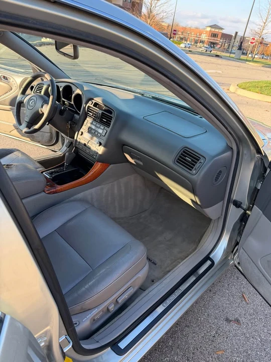2003 Lexus GS 2nd Gen - Image 13 of 18