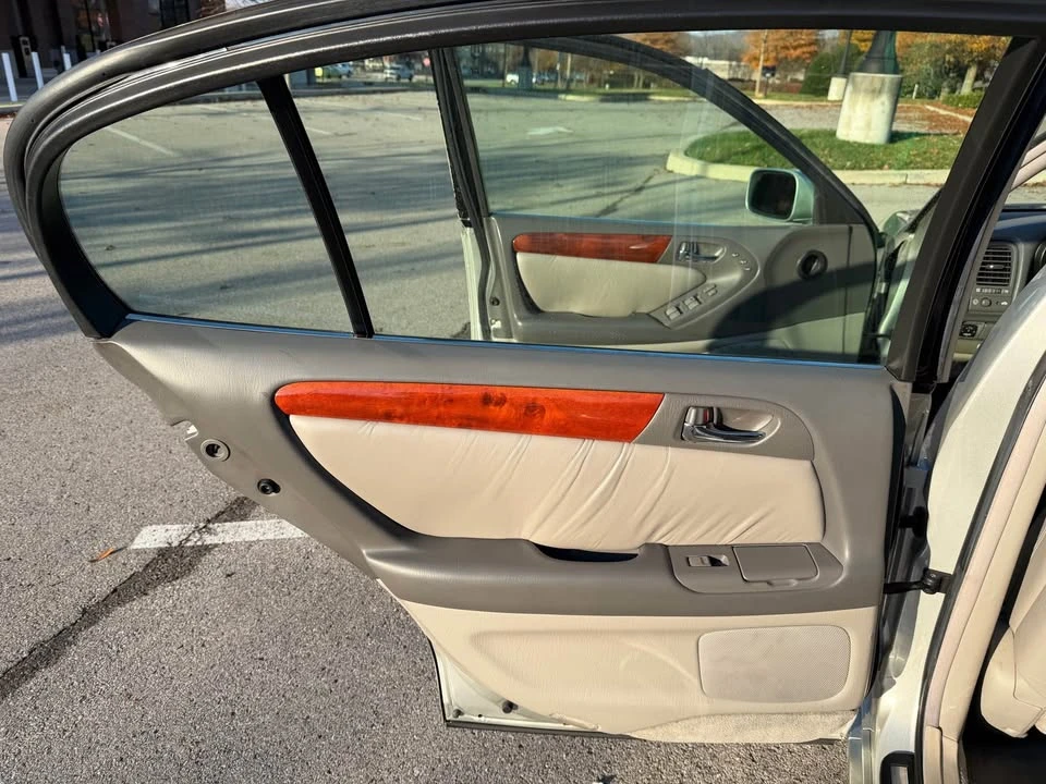 2003 Lexus GS 2nd Gen - Image 18 of 18