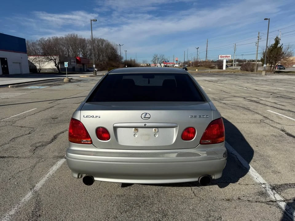 2003 Lexus GS 2nd Gen - Image 5 of 12