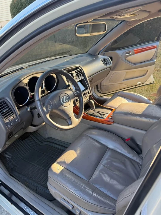 2003 Lexus GS 2nd Gen - Image 10 of 16