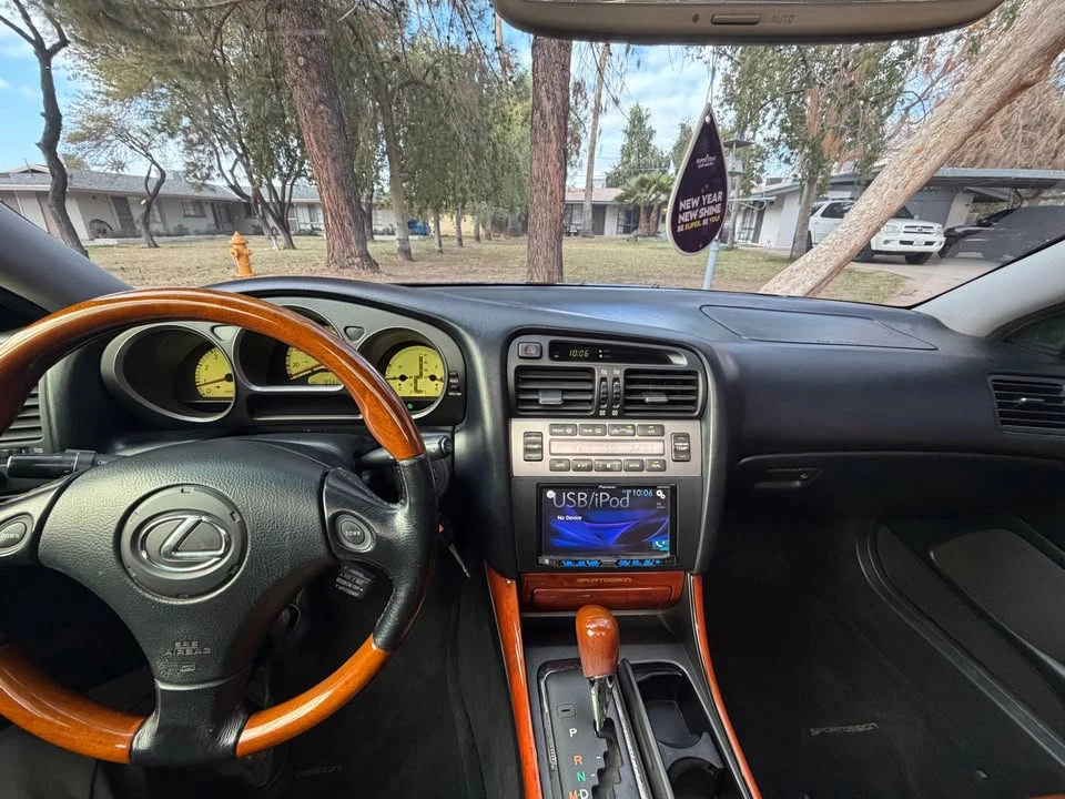 2003 Lexus GS 2nd Gen - Image 16 of 20