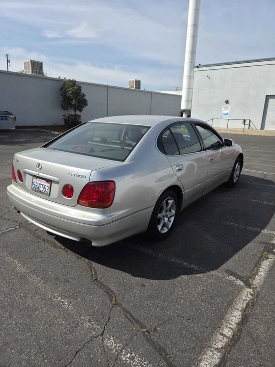 2003 Lexus GS 2nd Gen - Image 3 of 10