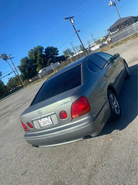 2003 Lexus GS 2nd Gen - Image 2 of 14
