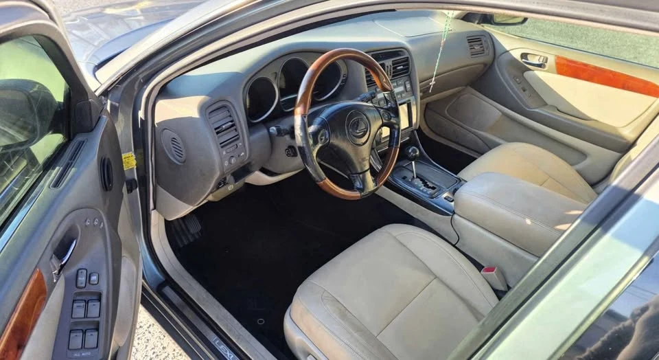 2003 Lexus GS 2nd Gen - Image 3 of 17