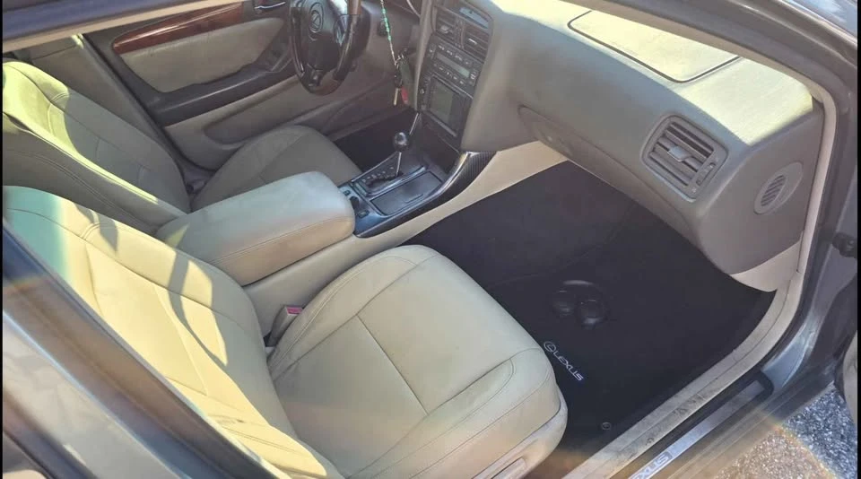 2003 Lexus GS 2nd Gen - Image 4 of 17