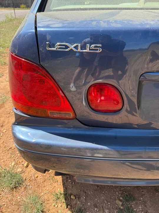 2003 Lexus GS 2nd Gen - Image 16 of 20