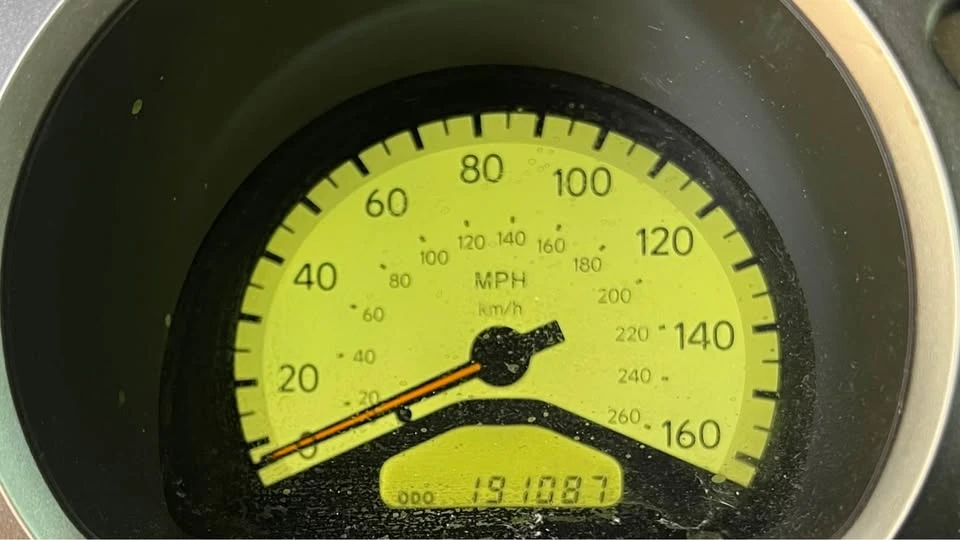 2003 Lexus GS 2nd Gen - Image 19 of 20