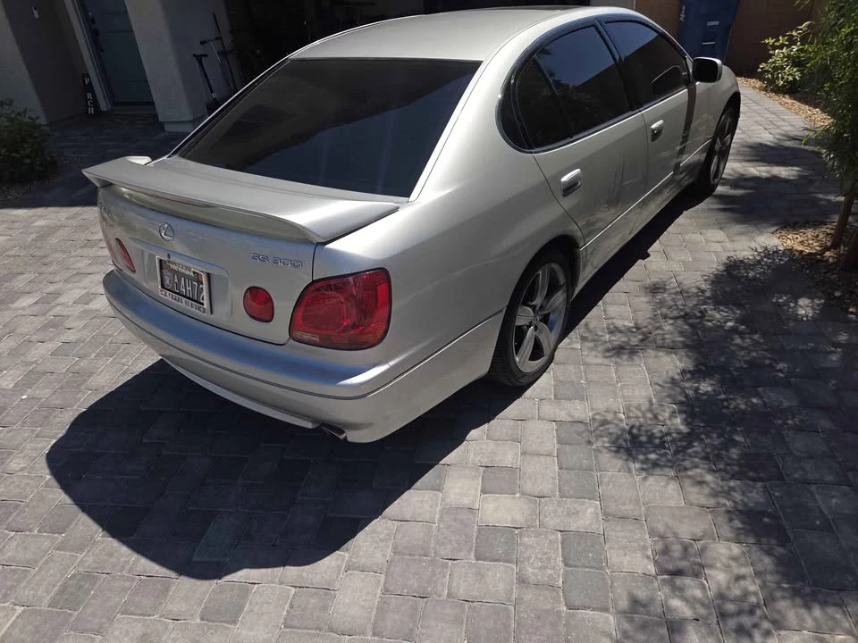 2003 Lexus GS 2nd Gen - Image 11 of 15