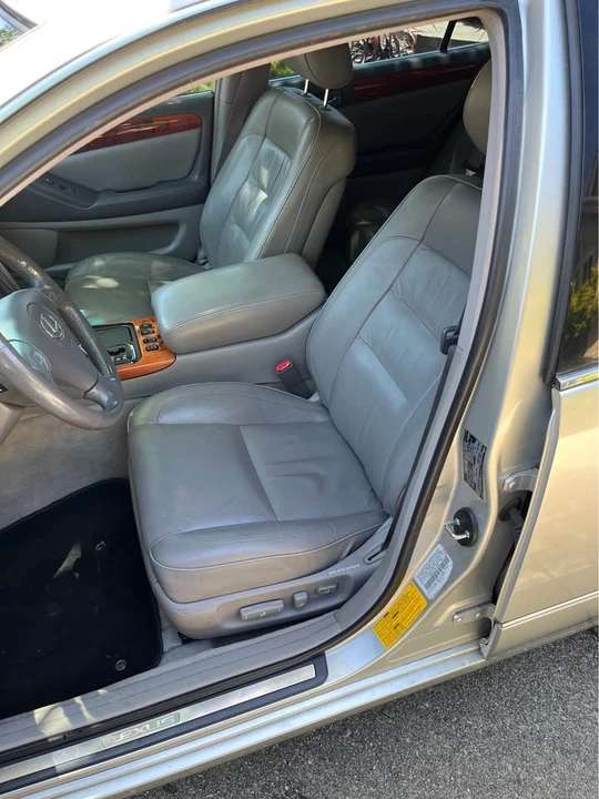 2003 Lexus GS 2nd Gen - Image 5 of 9
