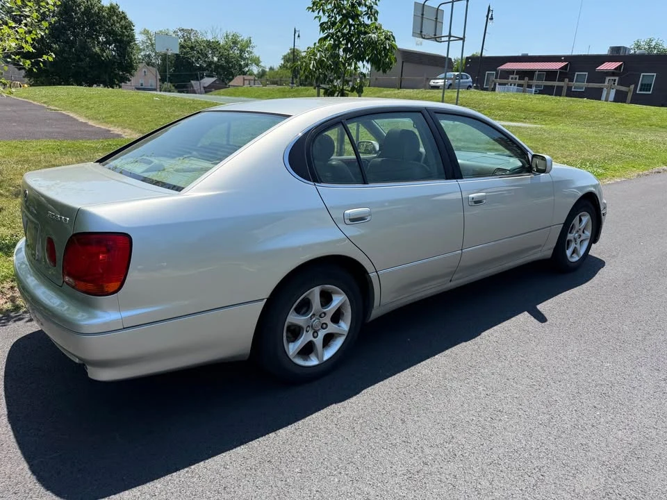 2003 Lexus GS 2nd Gen - Image 4 of 20