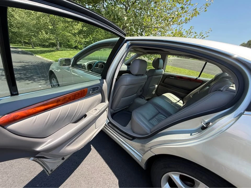 2003 Lexus GS 2nd Gen - Image 12 of 20