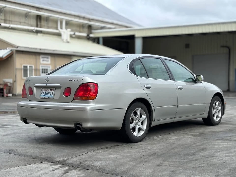 2003 Lexus GS 2nd Gen - Image 5 of 13