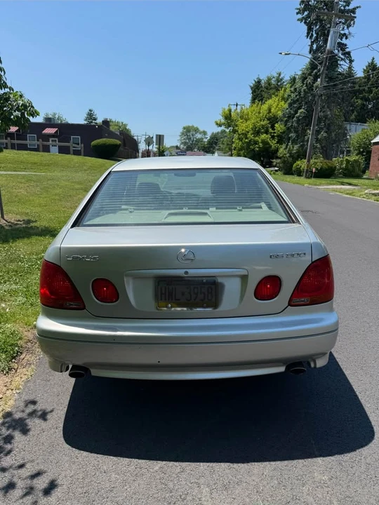 2003 Lexus GS 2nd Gen - Image 5 of 20