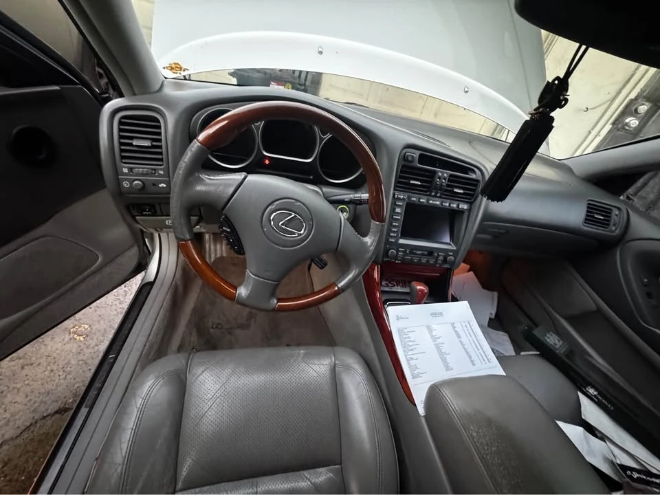 2003 Lexus GS 2nd Gen - Image 4 of 9