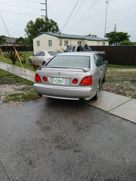 2003 Lexus GS 2nd Gen - Image 5 of 10