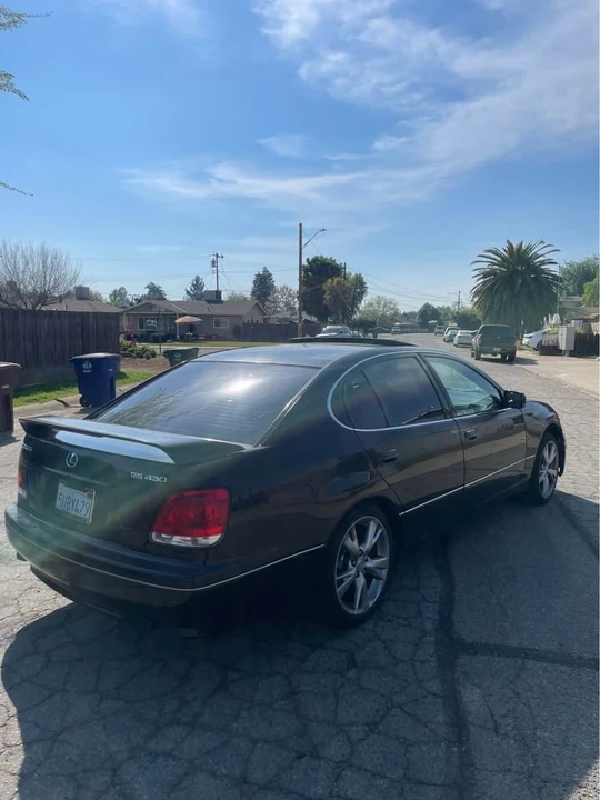 2003 Lexus GS 2nd Gen - Image 3 of 9