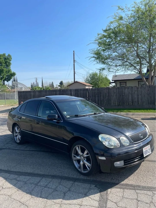 2003 Lexus GS 2nd Gen - Image 2 of 9