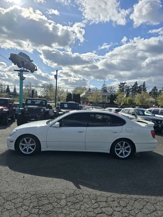 2003 Lexus GS 2nd Gen - Image 2 of 17