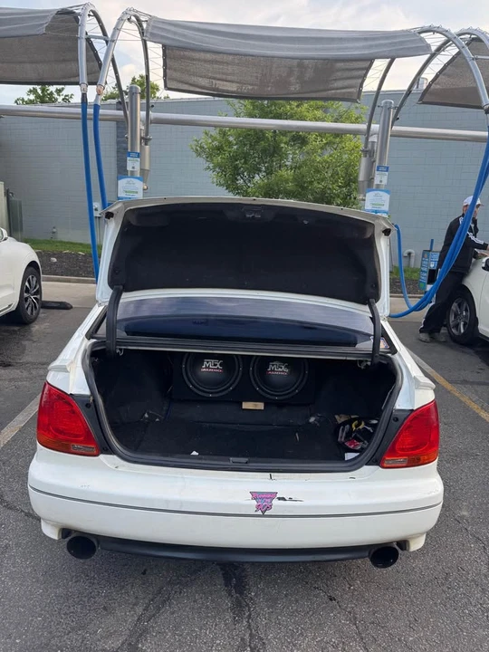 2003 Lexus GS 2nd Gen - Image 11 of 16