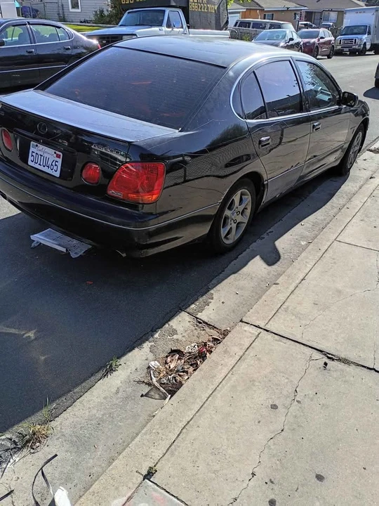 2003 Lexus GS 2nd Gen - Image 3 of 3