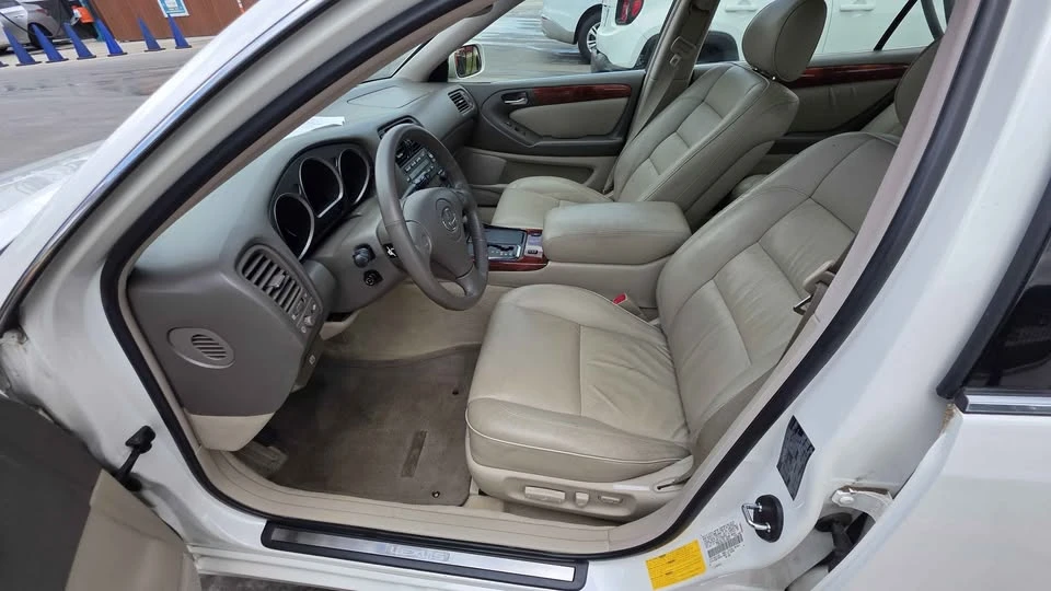 2003 Lexus GS 2nd Gen - Image 11 of 20