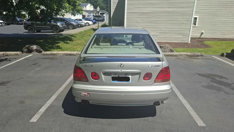 2003 Lexus GS 2nd Gen - Image 4 of 9