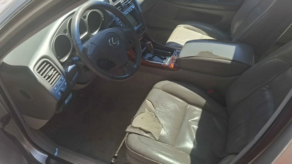2003 Lexus GS 2nd Gen - Image 7 of 9