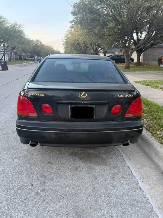 2003 Lexus GS 2nd Gen - Image 2 of 3