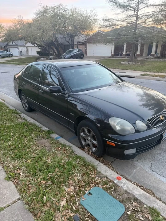 2003 Lexus GS 2nd Gen - Image 3 of 3
