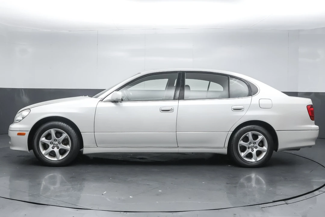 2003 Lexus GS 2nd Gen - Image 2 of 31