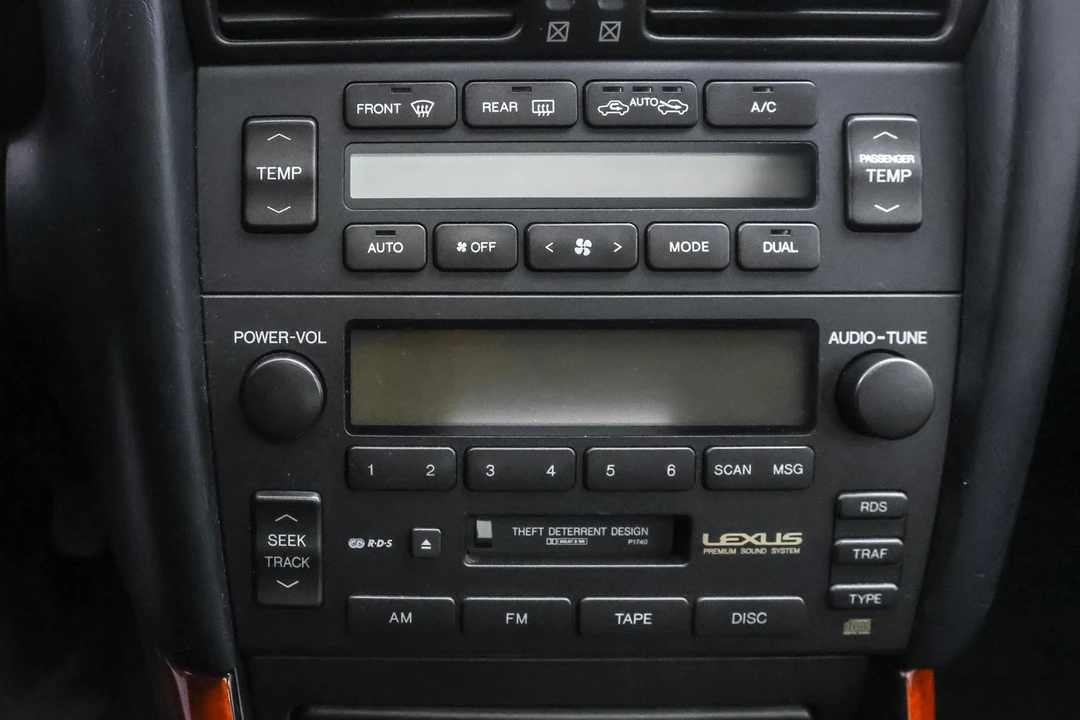2003 Lexus GS 2nd Gen - Image 15 of 21