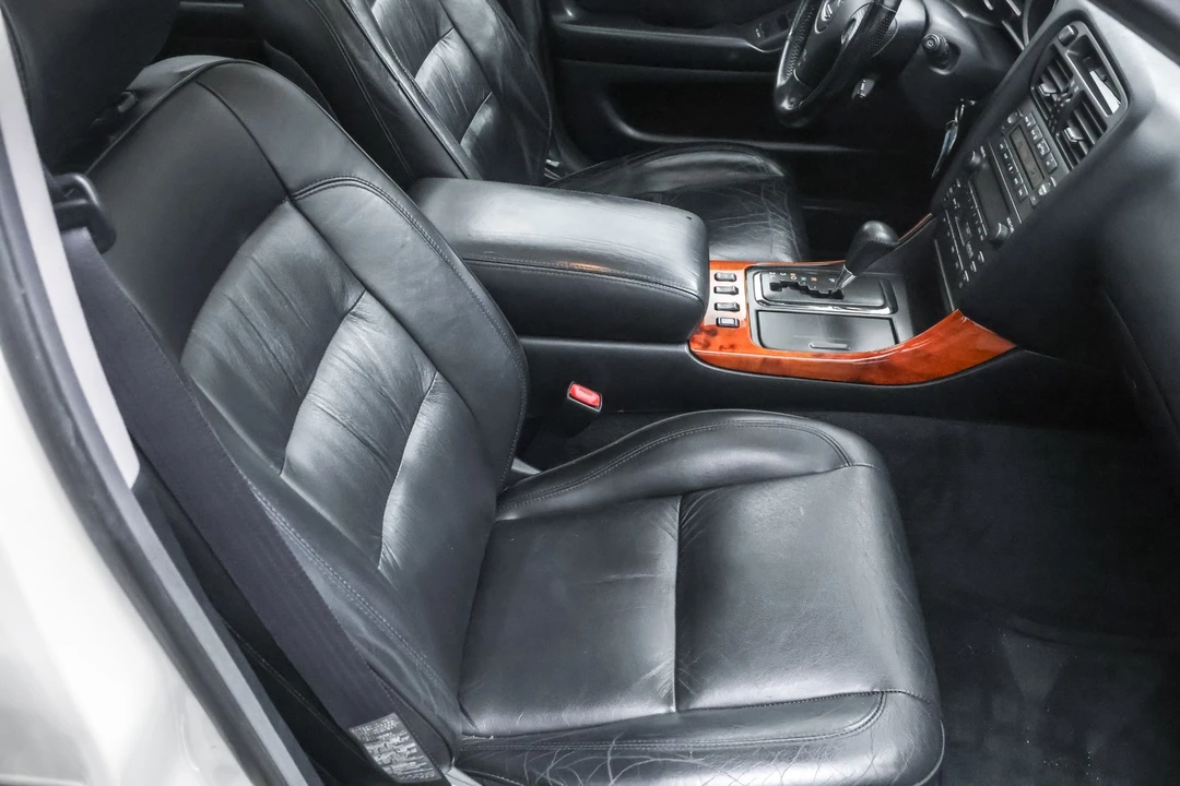 2003 Lexus GS 2nd Gen - Image 25 of 31