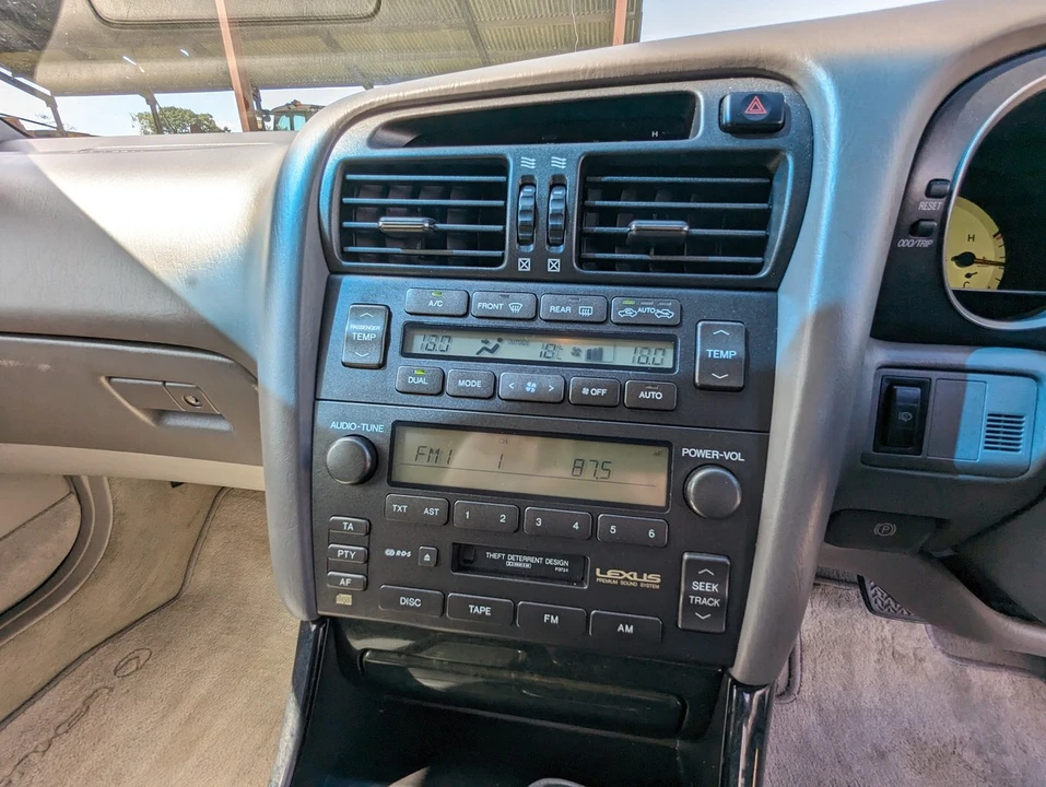 2003 Lexus GS 2nd Gen - Image 18 of 30
