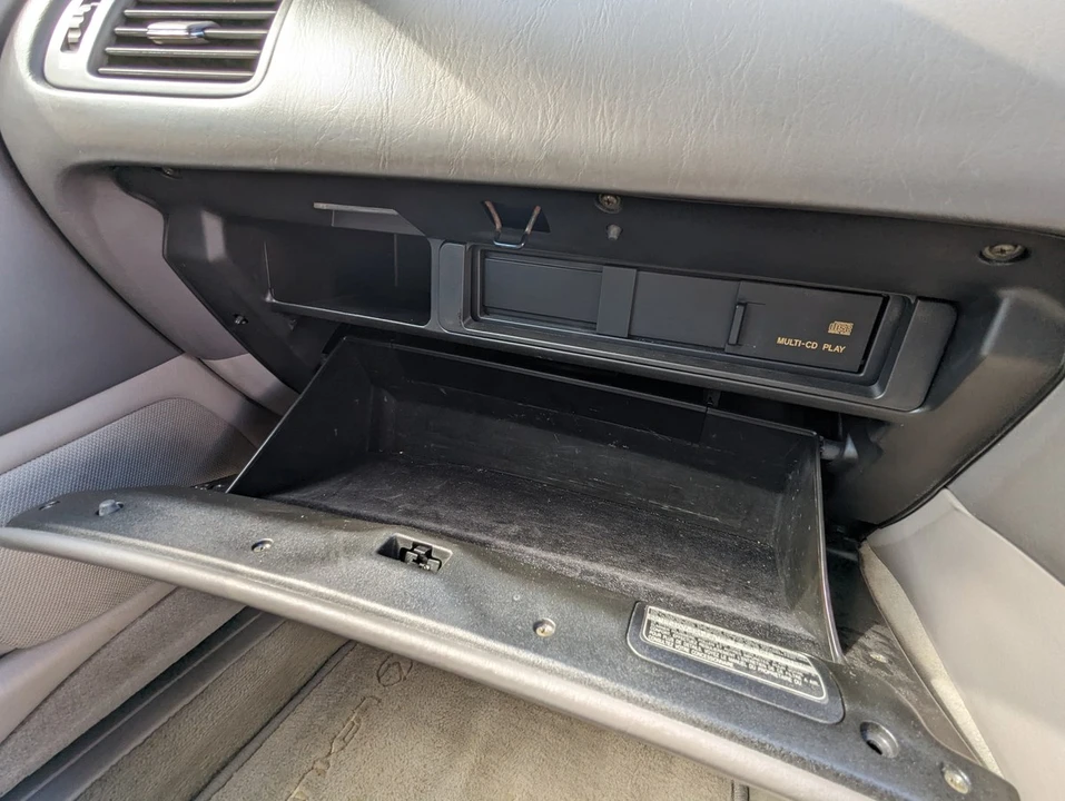 2003 Lexus GS 2nd Gen - Image 21 of 30
