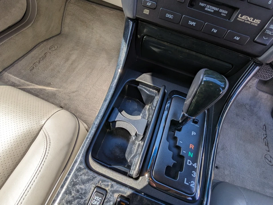 2003 Lexus GS 2nd Gen - Image 26 of 30
