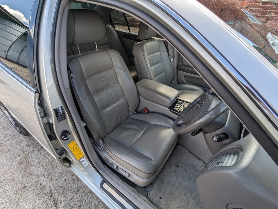 2003 Lexus GS 2nd Gen - Image 14 of 30