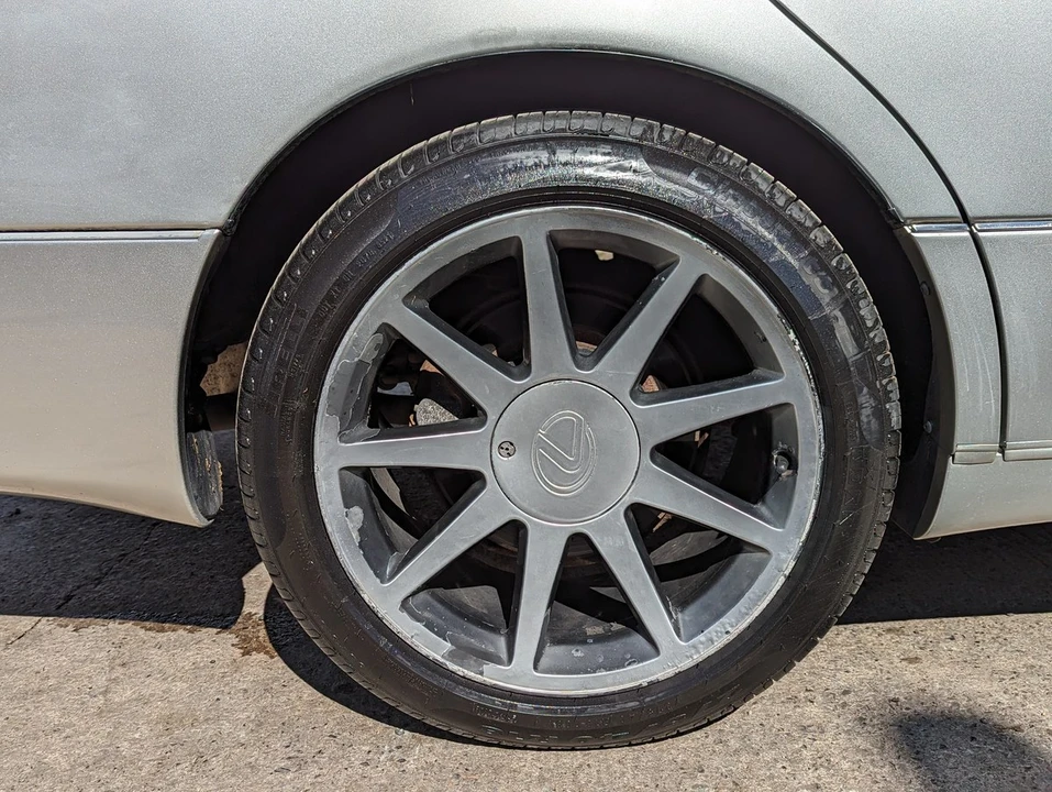 2003 Lexus GS 2nd Gen - Image 11 of 30