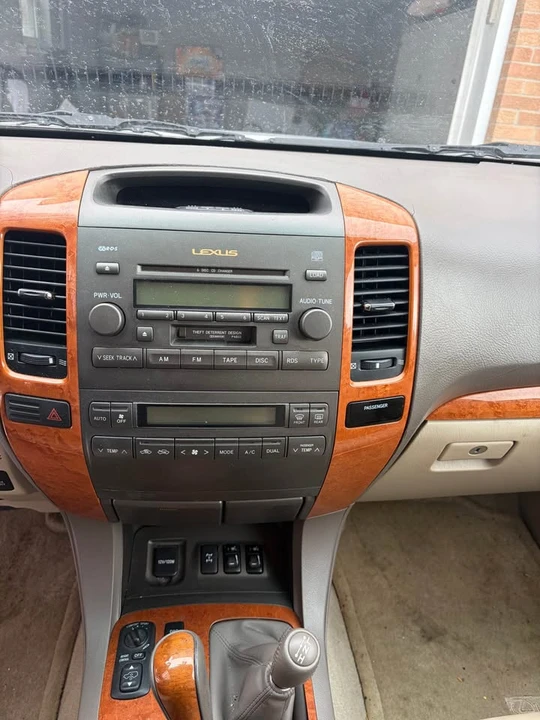 2003 Lexus GX 1st Gen - Image 14 of 17