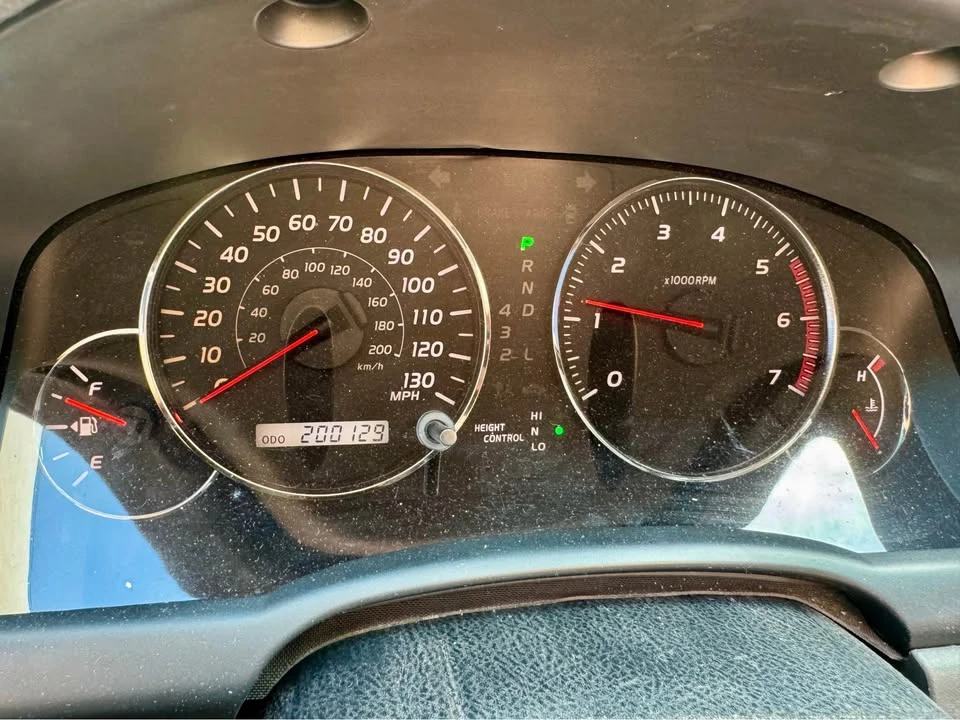 2003 Lexus GX 1st Gen - Image 11 of 12
