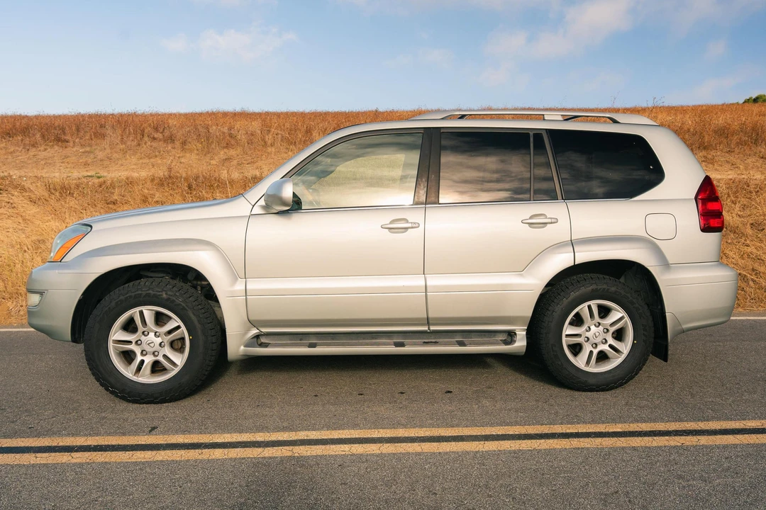 2003 Lexus GX 1st Gen - Image 4 of 31
