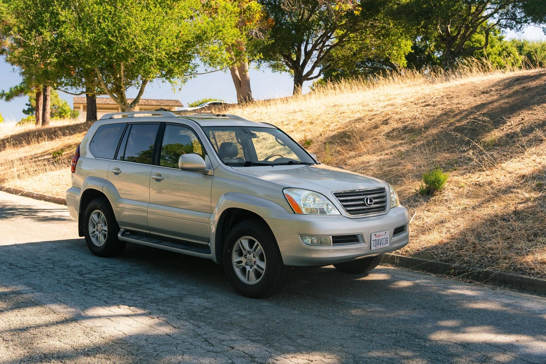 2003 Lexus GX 1st Gen - Image 13 of 31
