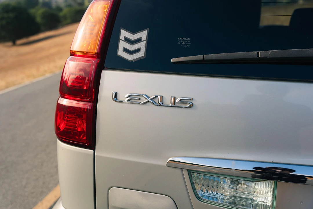 2003 Lexus GX 1st Gen - Image 30 of 31