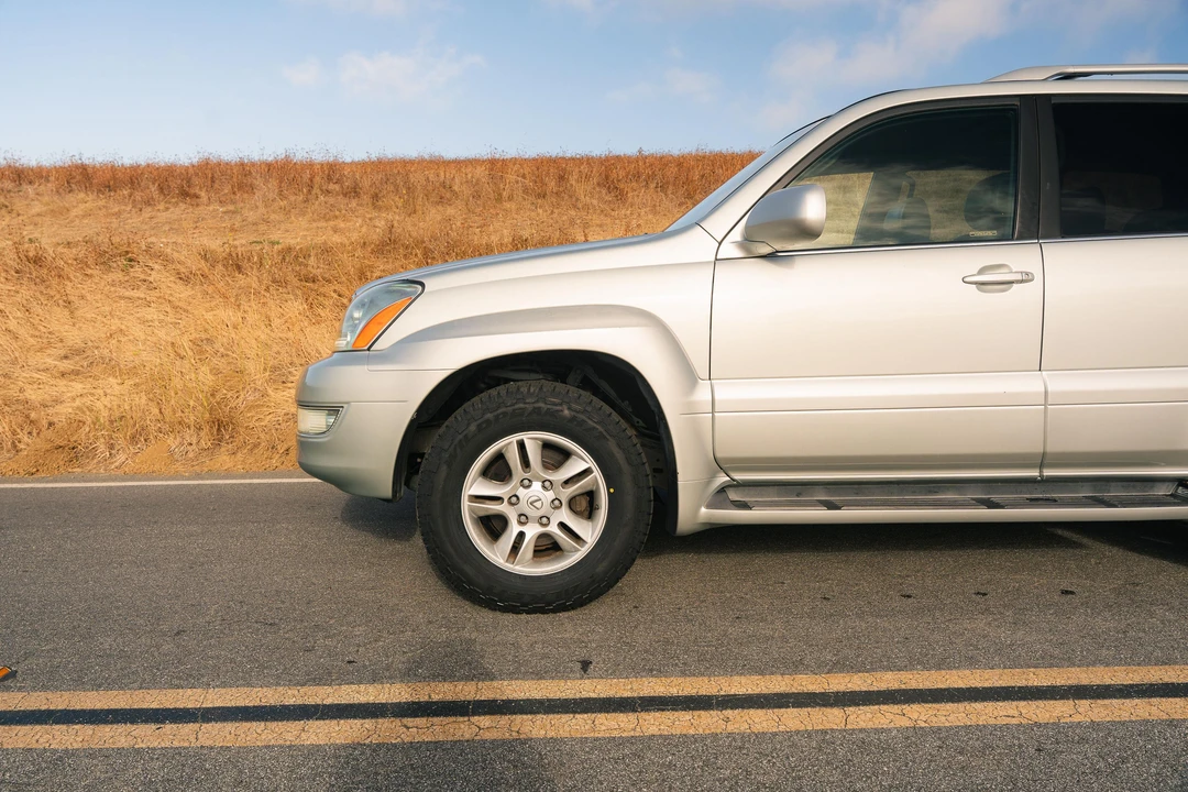 2003 Lexus GX 1st Gen - Image 22 of 31